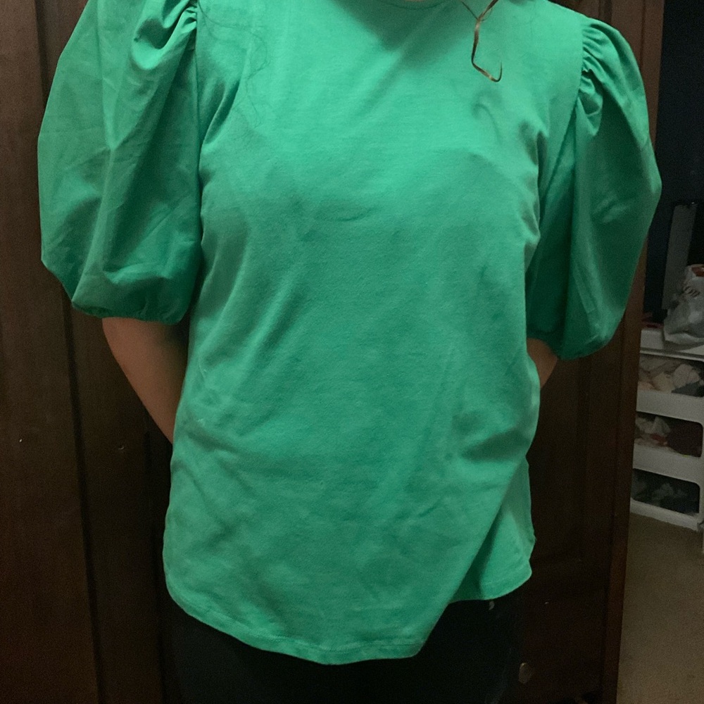 H&M green puffy shirt